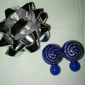 Beautiful double EARRINGS SOO cute and UNIQUE