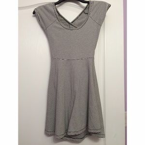 Brandy Melville Bethan dress