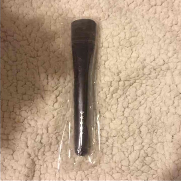 Lorac pro contour brush