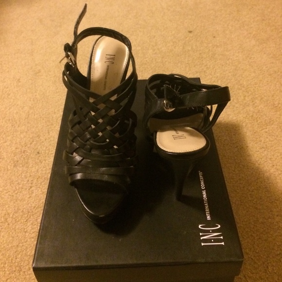 International Concepts (heels)
