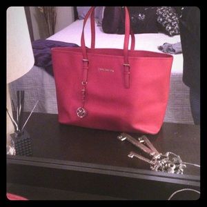 Authentic 💯 Michael Kors purse! Red ❤️