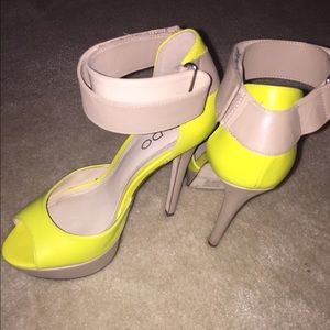 Aldo strappy pumps