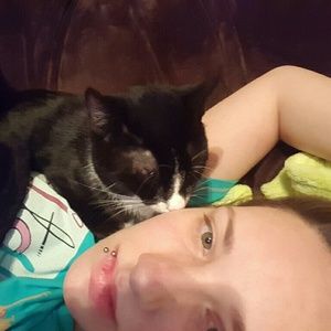 Meet your Posher, Corinne