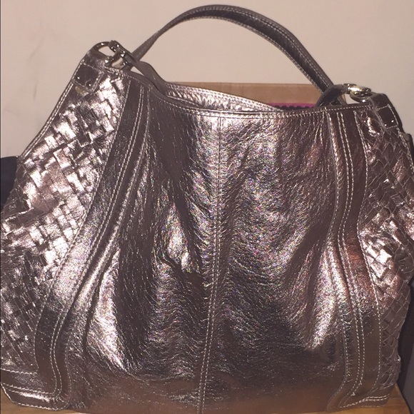 Elliot Lucca Hobo