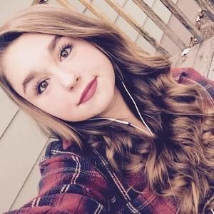 Meet your Posher, Lydia