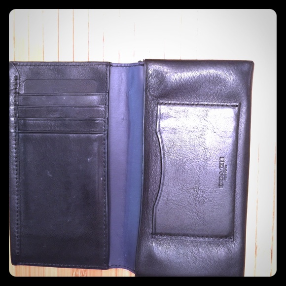 Coach black leather iPhone 5/5s/5c wallet