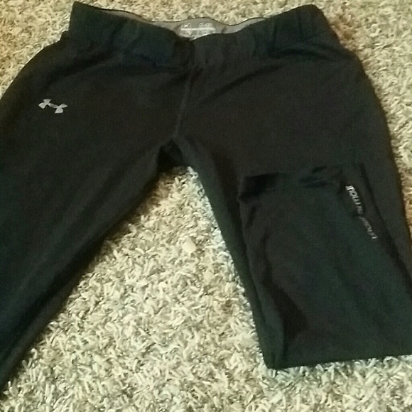 Under armour capris super soft and comfy