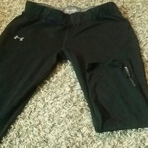 Under armour capris super soft and comfy