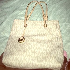 Michael Kors purse
