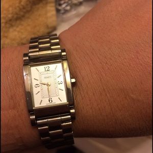 🌸🌸FINAL SALE🌸🌸 Coach Watch