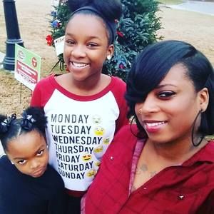 Meet your Posher, Debbie