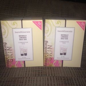 1PERLIST bareMinerals Naturally Luminous Daily Duo