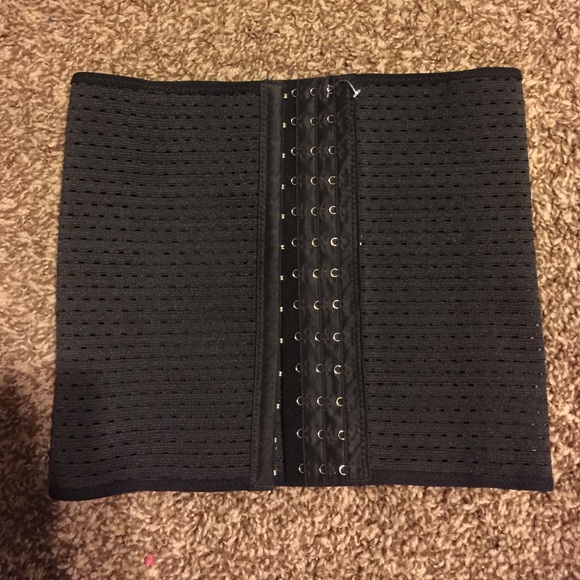Waist trainer
