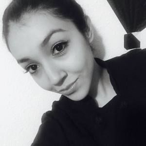 Meet your Posher, Alicia