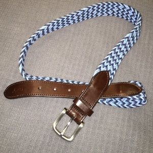 Size 36 vineyard vines belt