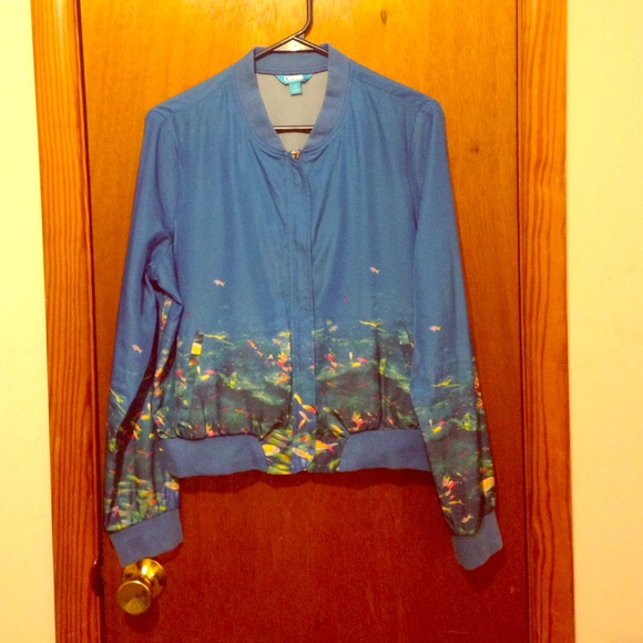 Cropped fish jacket 🐠