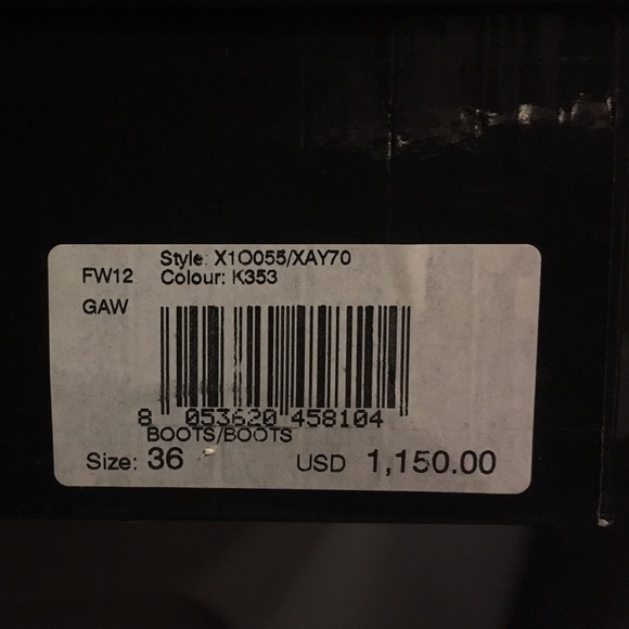 Giorgio Armani tall boots - Picture 4 of 4