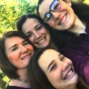 Meet your Posher, Carissa