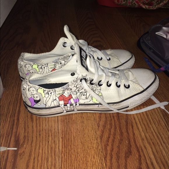 White crowd converse