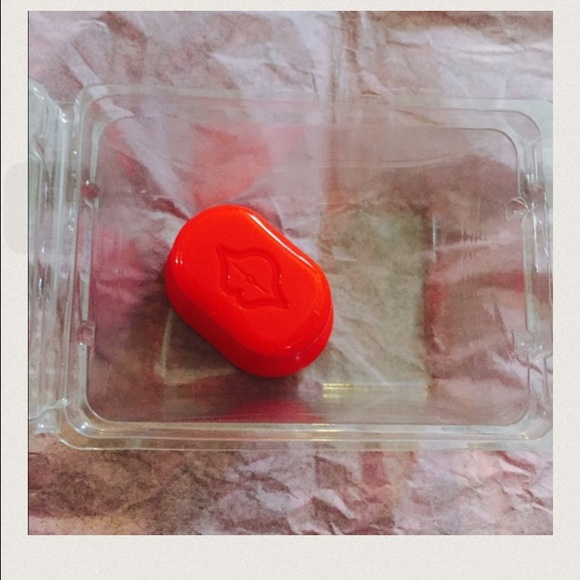 Lip plumper size medium & size small