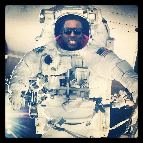 Meet your Posher, Larron - Picture 1 of 1