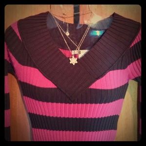 Brown and pink v-neck sweater
