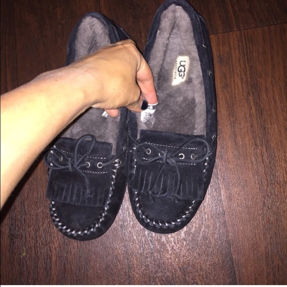Ugg authentic Mandie black moccasins Sz 8 new - Picture 3 of 4