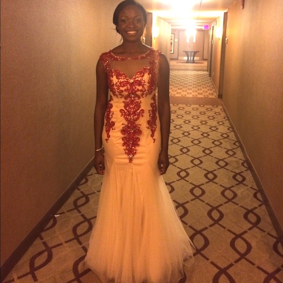 Dave&Johnny Bejeweled Evening Gown