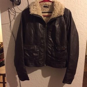 Warm Holister Coat !