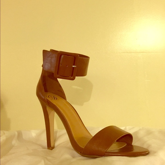 Sexy Cognac Heel