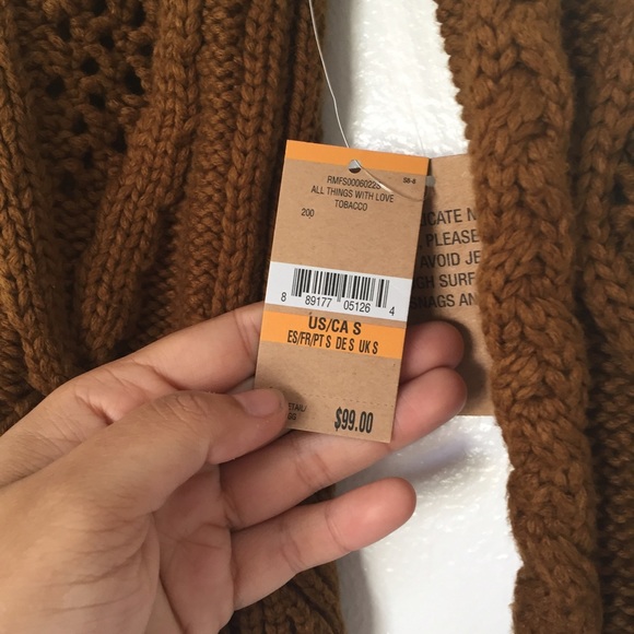 ❌SOLD❌Knit Sweater - Picture 2 of 4