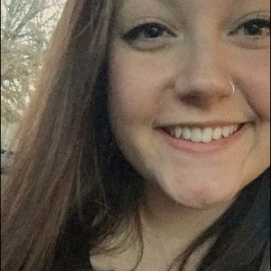 Meet your Posher, Brooke