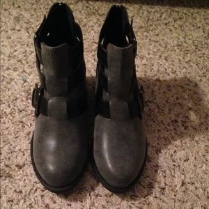 ✨Brand New Never Worn Soda Booties! ✨