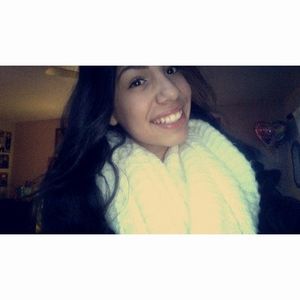 Meet your Posher, Marisol