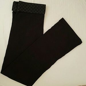 Victoria's Secret: The Most-Loved Yoga Pant