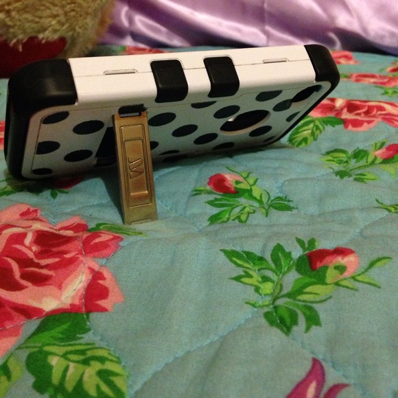 iPhone 4 case 🤘🏼 - Picture 3 of 4