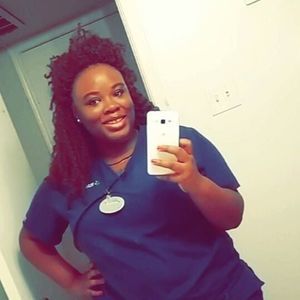 Meet your Posher, Renee