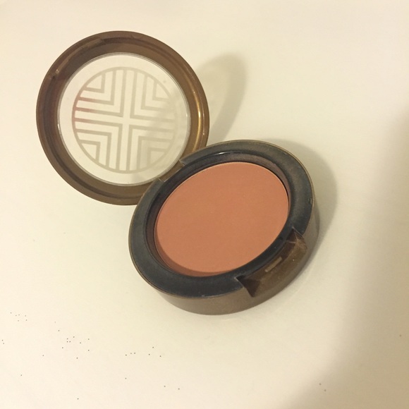 LE MAC Eversun Beauty Powder Blush