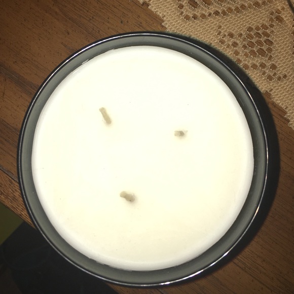 Victoria secret candle