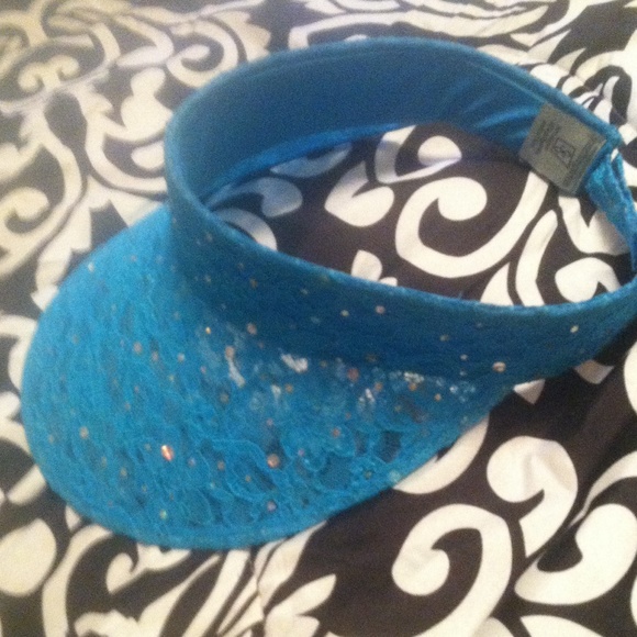 Sunvisor - Picture 2 of 4