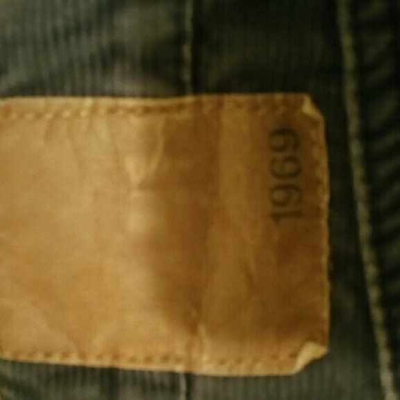 Two Pairs of Gap 1969 Corduroy Pants! - Picture 4 of 4