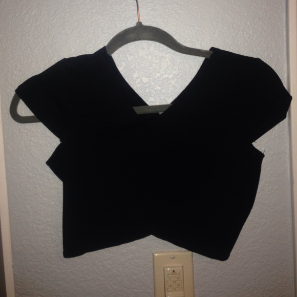 Black crop top