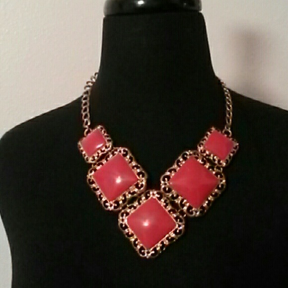 Necklace and earrings set - Picture 1 of 2