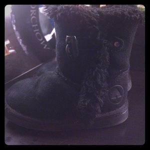 Toddler size 5 Airwalks black ugg style boots