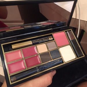 Estée Lauder expert color palette