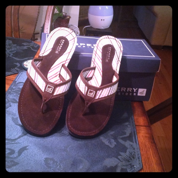 Sperry top sider sandals