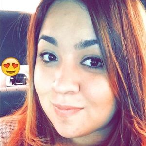 Meet your Posher, Anahi