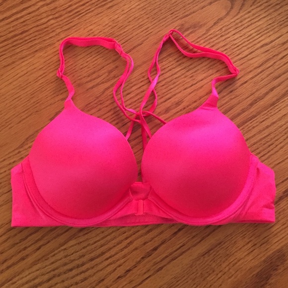 NWOT Victoria's Secret VERY SEXY Racerback bra!