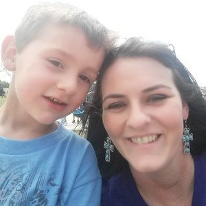 Meet your Posher, Courtney