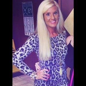 Meet your posher, Laura!